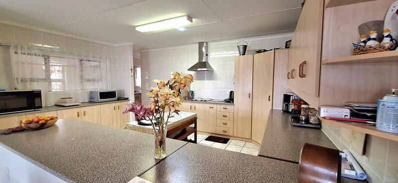 3 Bedroom Property for Sale in Fraaiuitsig Western Cape